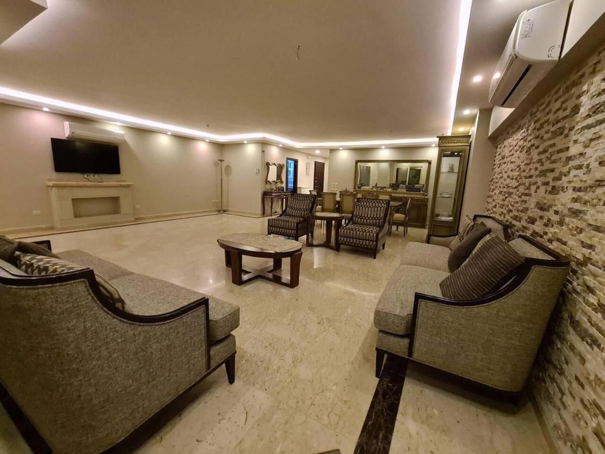 Spacious Executive Luxury Apartment With Balcony 开罗 外观 照片